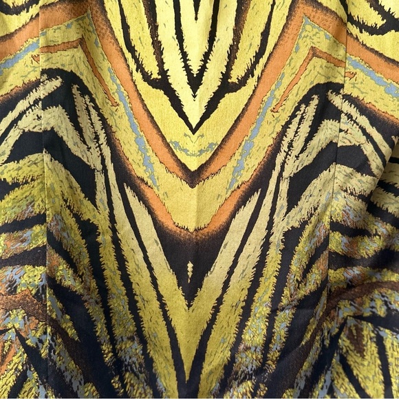 St. John Women's Sleeveless Petite Silk Stretch Tank Top - Picture 13 of 14